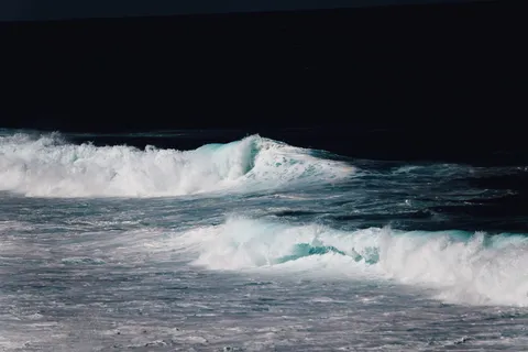 夜间海浪 夜间海浪
