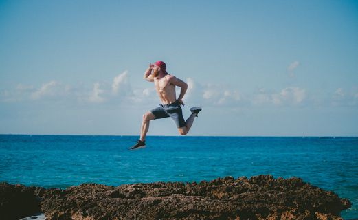 摄影，人，跳跃，海，海洋，蓝色，水，自然