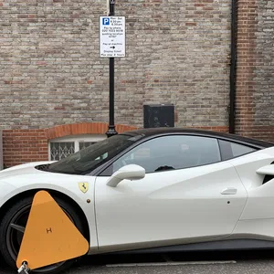 车轮，轮胎，机器，汽车车轮，辐条，合金车轮，英国，大伦敦