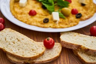 茶、煎蛋卷、早餐、黄色、鸡蛋、新鲜、健康、食物照片