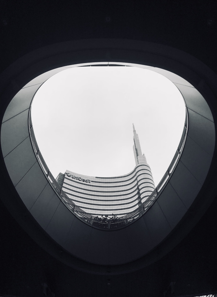 虫眼视图的建筑物照片