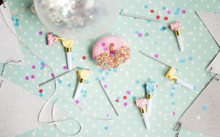 草莓甜甜圈, 五彩纸屑, 纸, 洒, 派对, 澳大利亚, ​​阳光海岸, 生日