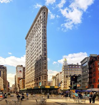 城市，城镇，市中心，建筑，城市，人，人，建筑