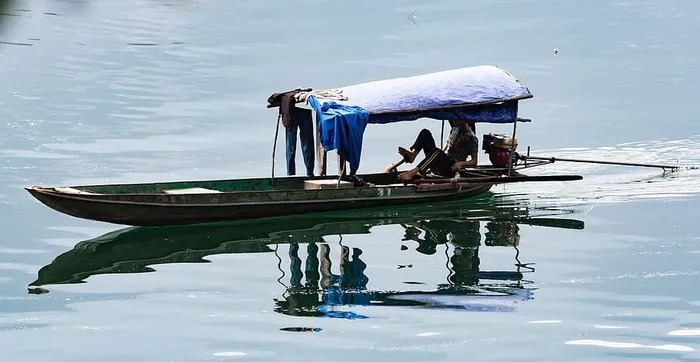 水、户外、湖泊、交通系统、景观、越南、反射、航海船