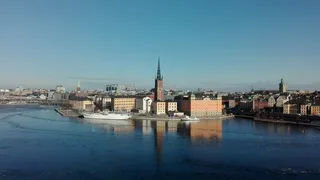 高层建筑、建筑、车身、水、白天、斯德哥尔摩、瑞典、城市