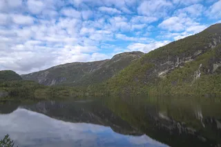 自然，户外，山，山脉，水，湖，坡，峰
