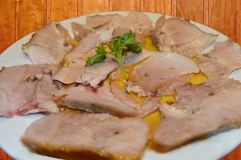 火腿、烤肉、顶部、食品、食品和饮料、新鲜度、即食、特写 火腿、烤肉、顶部、食品、食品和饮料、新鲜度、即食、特写