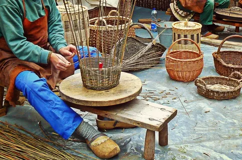 编织篮子的人,柳条制品,编织篮子的人,工艺品,柳条篮子,篮子,人,传统 编织篮子的人,柳条制品,编织篮子的人,工艺品,柳条篮子,篮子,人,传统
