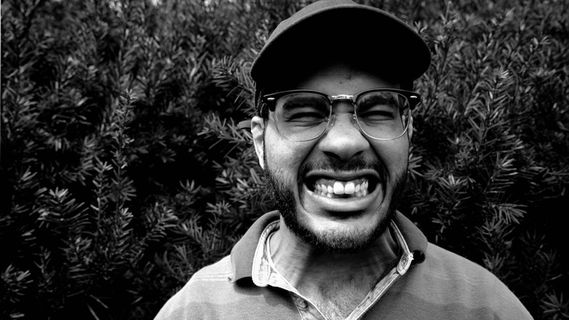 美国，安德森，男人，眼镜，帽子，牙齿，衬衫，黑白