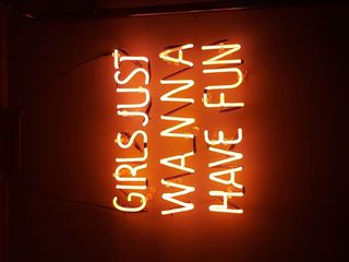 女孩们只想玩得开心