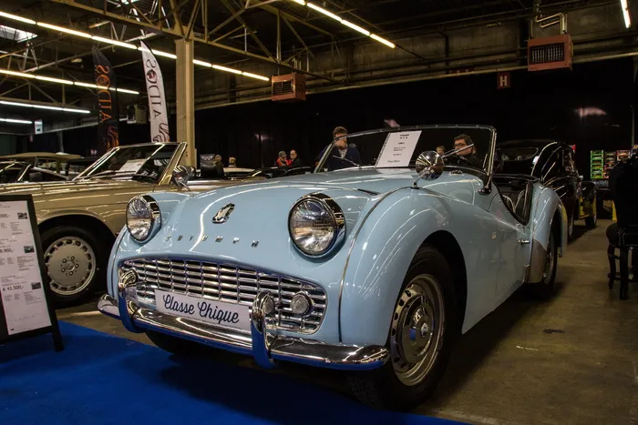 oldtimer、triumph、car、retro、运输方式、运输、机动车辆、室内