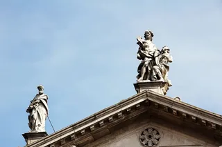 灰泥元素、灰泥、灰泥立面、建筑、屋顶、山墙、雕塑、雕像