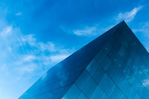 黑色金属金字塔插图 黑色金属金字塔插图