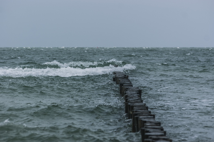 防波堤、大海、波浪、水、浪花、暴风雨、大风、自然