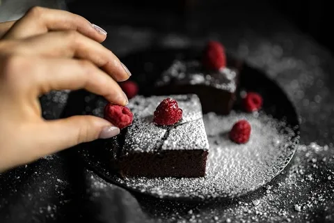 无麸质红豆布朗尼配花生酱