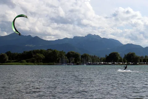风筝冲浪，风筝冲浪，冲浪，风筝冲浪，运动，水上，水上运动，动态