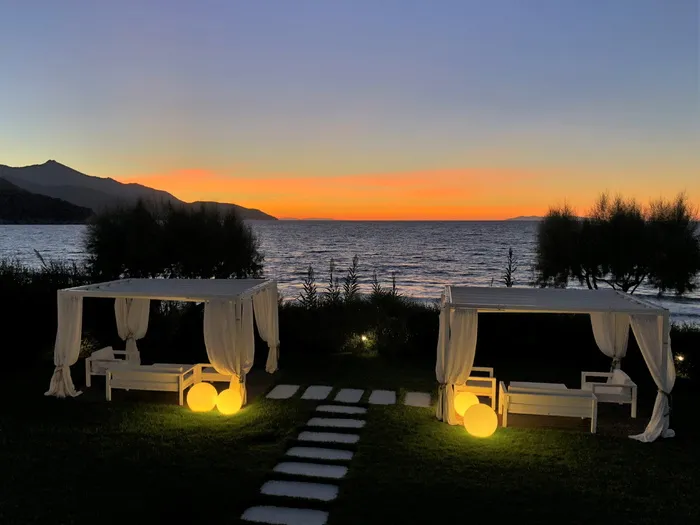 厄尔巴岛日落海湾意大利海洋风景托斯卡纳