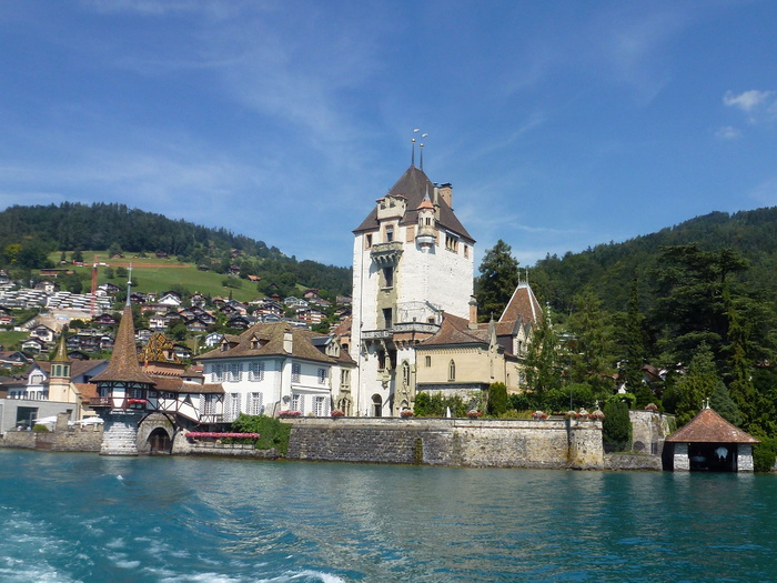 schloss oberhofen，伯尔尼奥伯兰，湖泊，风景区，瑞士，山脉，夏天，水