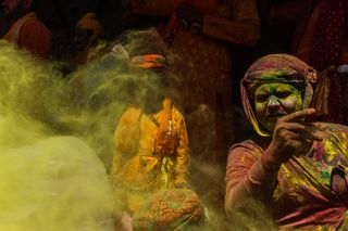 人类, 节日, 人, 人群, 服装, 服饰, 鱼, 动物