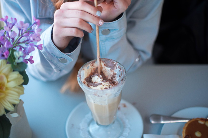 饮料，奶昔，冰巧克力，treat，冰淇淋，美味，颜色，明亮