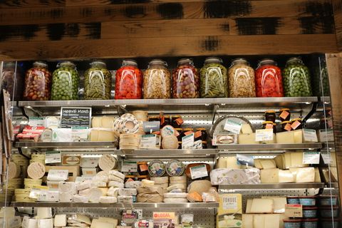 货架、食品、商店、糖果、糖果、熟食店、面包房、冰箱