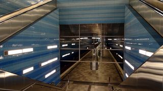 汉堡、地铁、海外四星级酒店、海港城、车站、站台、城市、交通