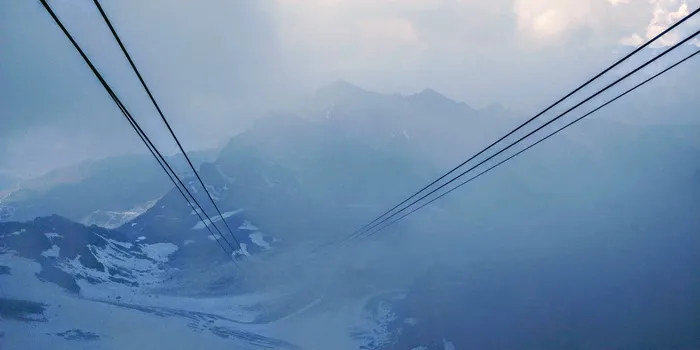 瑞士、嫩达兹、蒙特堡、山、雾、电缆、自然之美、风景-自然