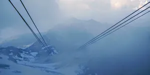 瑞士、嫩达兹、蒙特堡、山、雾、电缆、自然之美、风景-自然