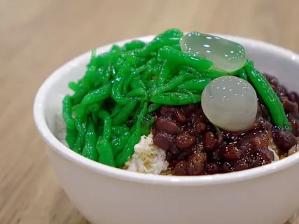 豆类、蔬菜、里边、碗、香肠、甜点、冷的、冰的 豆类、蔬菜、里边、碗、香肠、甜点、冷的、冰的