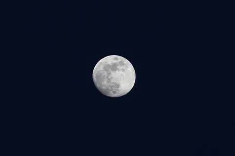 月亮,满月,晴空,月光,天文学,夜晚,月亮表面,没有人 月亮,满月,晴空,月光,天文学,夜晚,月亮表面,没有人