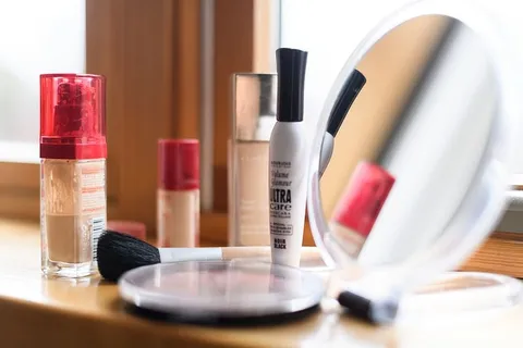 化妆品、美容、窗户、灯光、kosmetyki、色彩、化妆品、医疗保健和医药