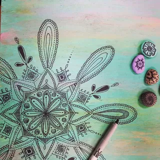 涂鸦、画画、曼荼罗、钢笔、彩绘岩石、无人、图案、室内