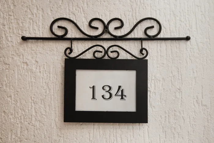 墙壁、铭文、数字、符号、装饰品、图形、门、印章