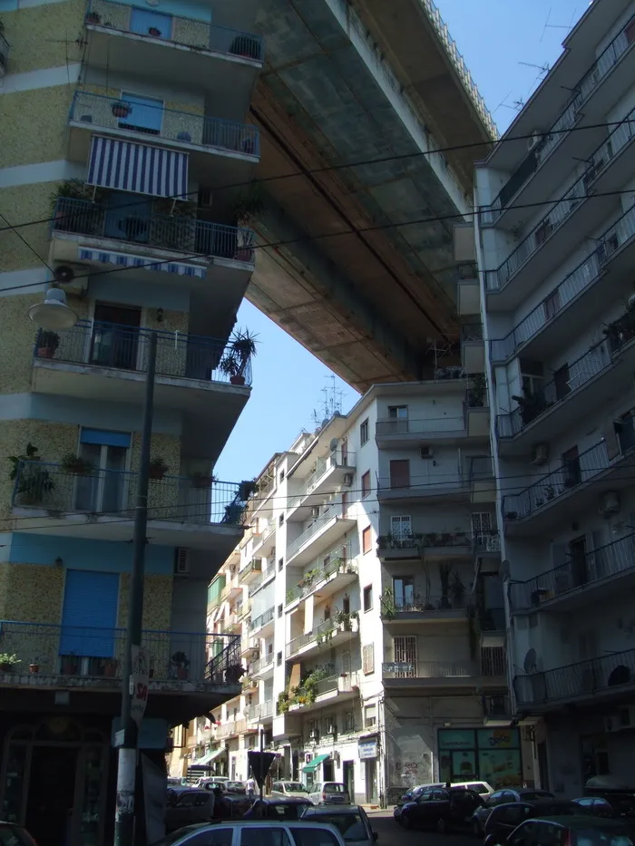 公路，那不勒斯，住宅，城市，大城市，客厅，市中心，建筑外观