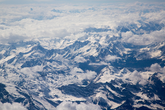 阿尔卑斯山、山脉、蓝色、天空、晴朗、云朵、环境、风景-自然