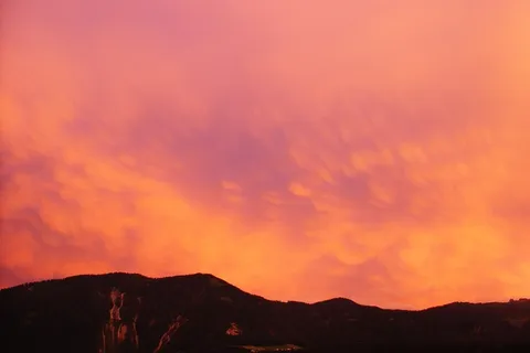 天空,前进,云朵,日落,夜空,天气心情,气氛,戏剧 天空,前进,云朵,日落,夜空,天气心情,气氛,戏剧