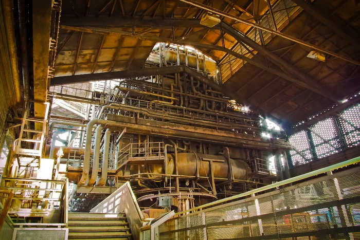 蠕虫视线，工厂，白天，建筑，工业，厂房，建筑，金属