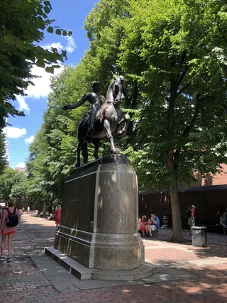 美国，波士顿，保罗·里维尔，户外，马，雕塑，雕像，艺术和工艺