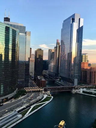 城市、汽车、道路、车辆、建筑、桥梁、建筑、商业