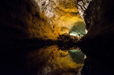 西班牙、arrieta、cueva de los verdes、reflection、water、cave、橙色、蓝色