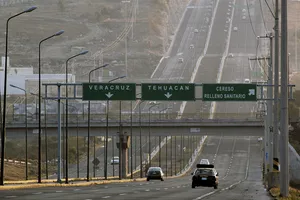 道路、汽车、城市、出租车、汽车、车辆、交通工具、街道