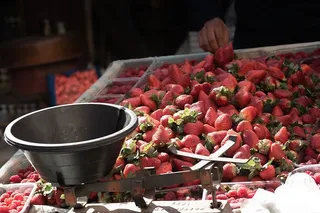 食品、水果、植物、草莓、麦地那、摩洛哥、非斯、市场