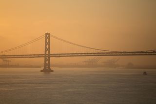 美国旧金山，旧金山-奥克兰海湾大桥，上午，颜色，海湾大桥，运输，加利福尼亚