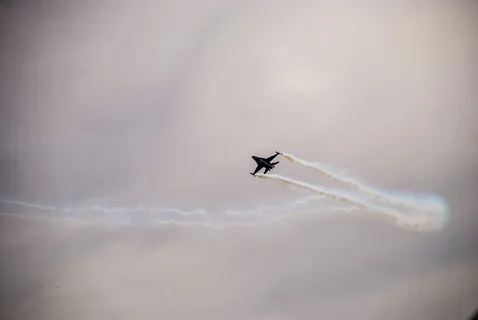 飞机,飞机,航空,飞行,飞行,轮廓,天空,烟雾 飞机,飞机,航空,飞行,飞行,轮廓,天空,烟雾