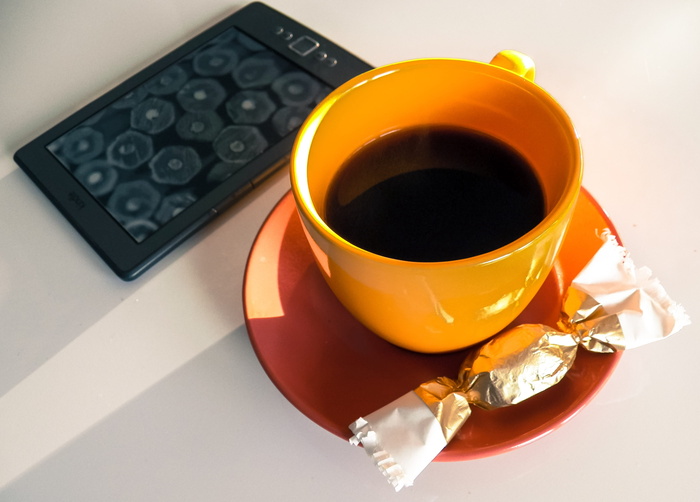 咖啡、kindle、糖果、早晨、茶杯、阅读、早餐、焦点