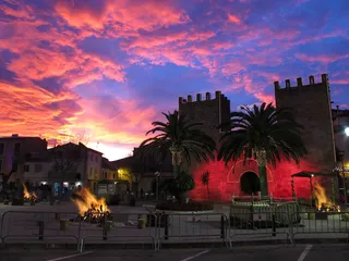 景观摄影、建筑、Alcudia、Mallorca、Fiesta、abendstimmung、city gate、night