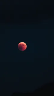 夜晚的血月 夜晚的血月