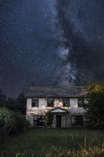 树木，夜晚，天空，星星，废弃的，古老的，遥远的，晴朗的天空