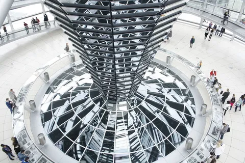 人,步行,室内,高层,建筑,柏林,镜子,德国 人,步行,室内,高层,建筑,柏林,镜子,德国