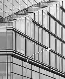 扶手、栏杆、楼梯、办公楼、大楼、栏杆、窗户、三角形